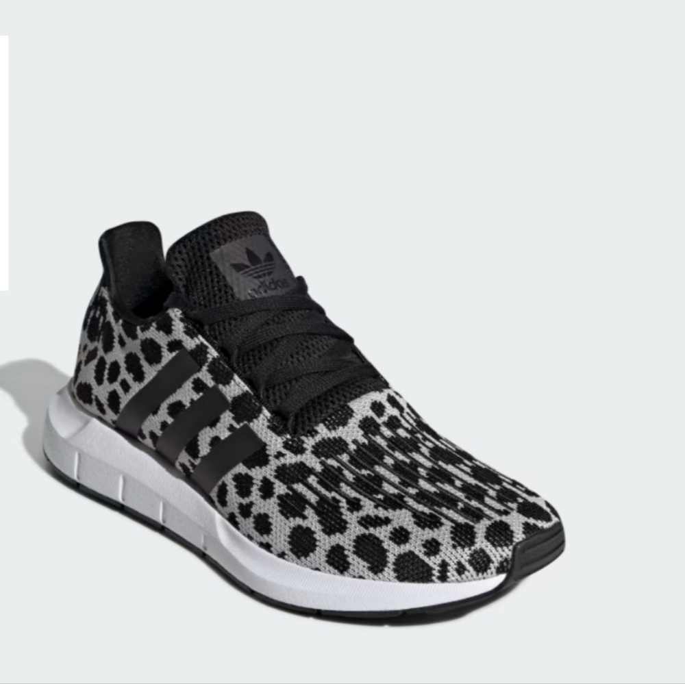 Adidas Leopord Print